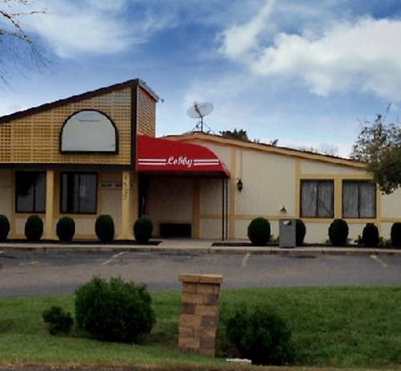 Budgetel Inn & Suites Columbus Eksteriør billede